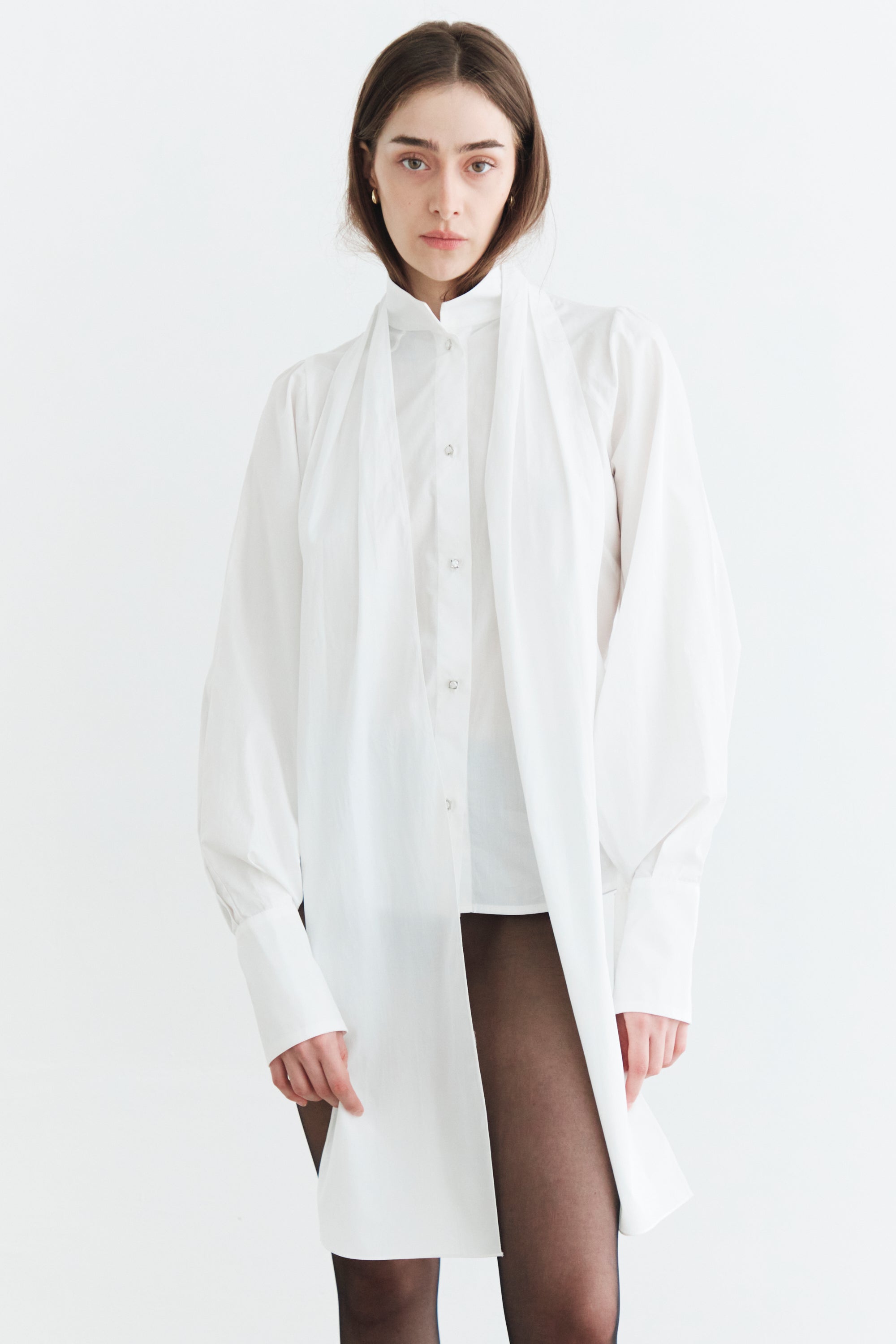 Lavallière-Tie Blouse