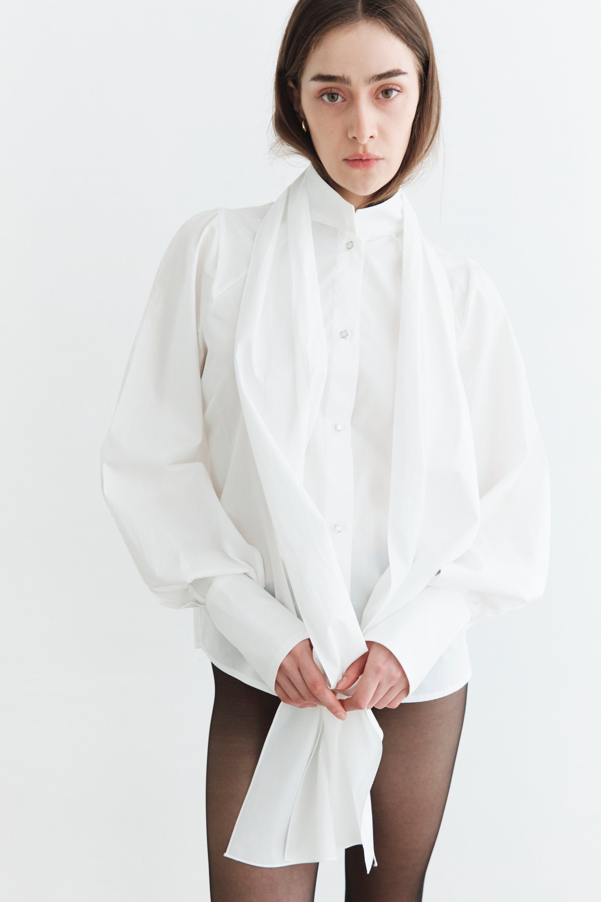 Lavallière-Tie Blouse