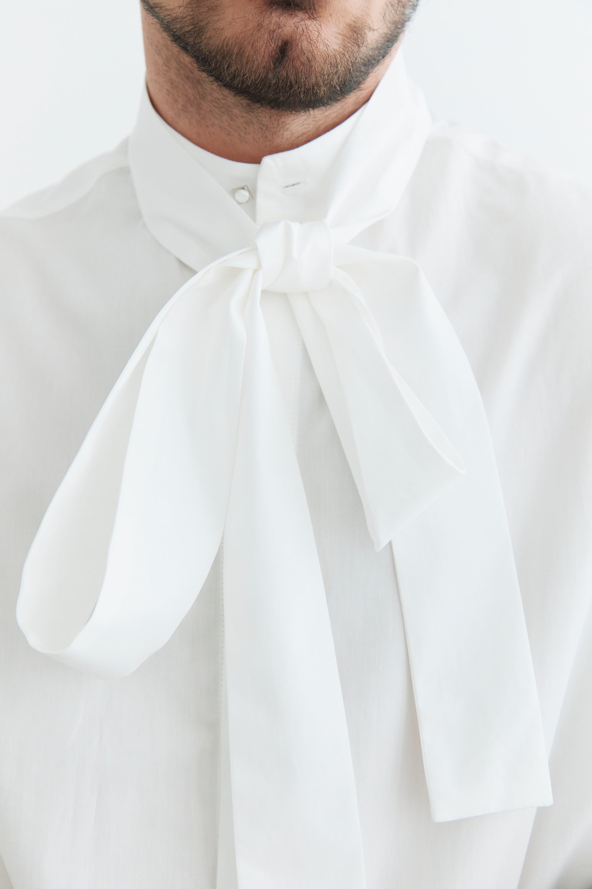 LONG-COLLAR SHIRT